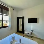 Vega House Apartament *