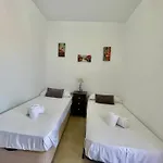 Vega House Apartament *